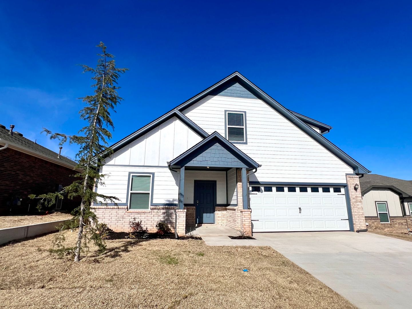Stunningly Large 4 Bedroom 3 Bathroom 2 Car Garage Home In Oakdale School District Neighborhood Park – photo 1