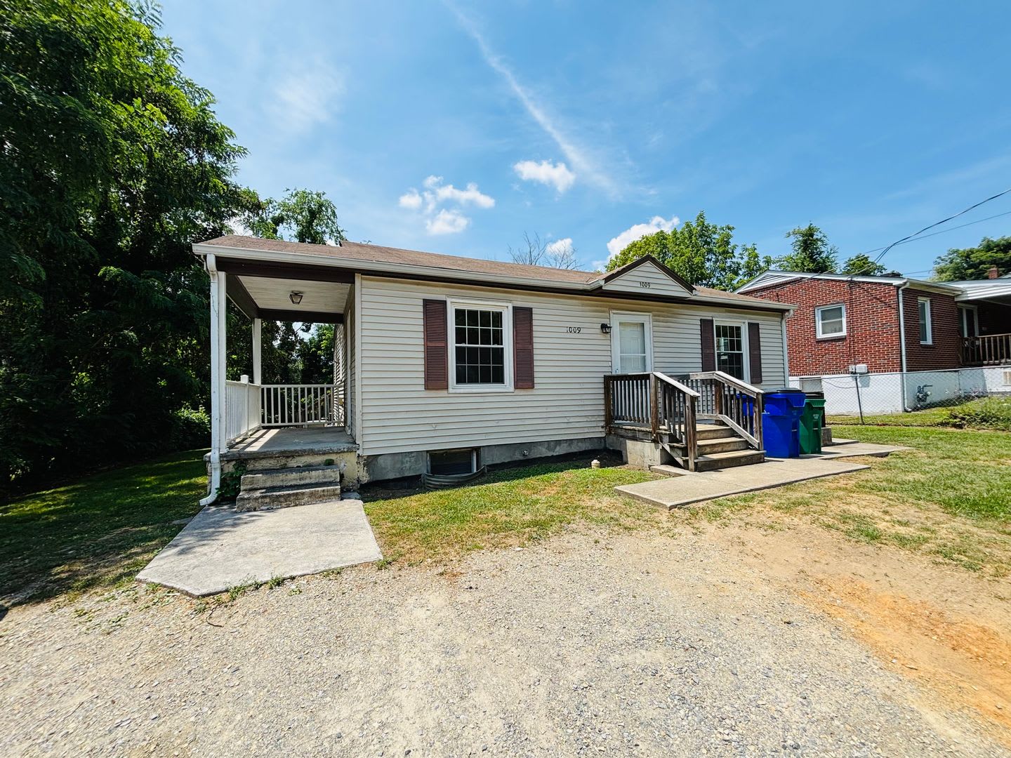 3 Bedroom 2 Bathroom House – photo 2