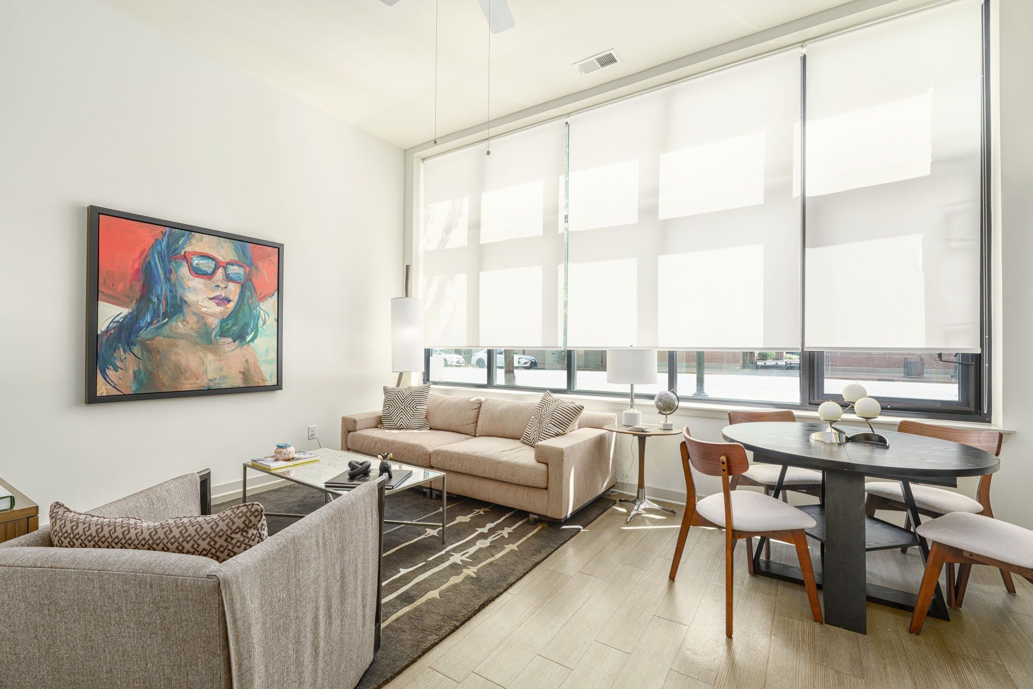 Main And Clay – photo 2
