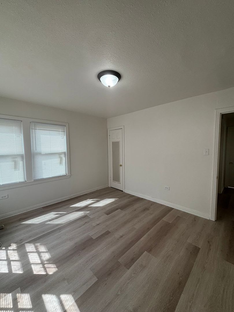 4302 Memorial Dr – photo 4