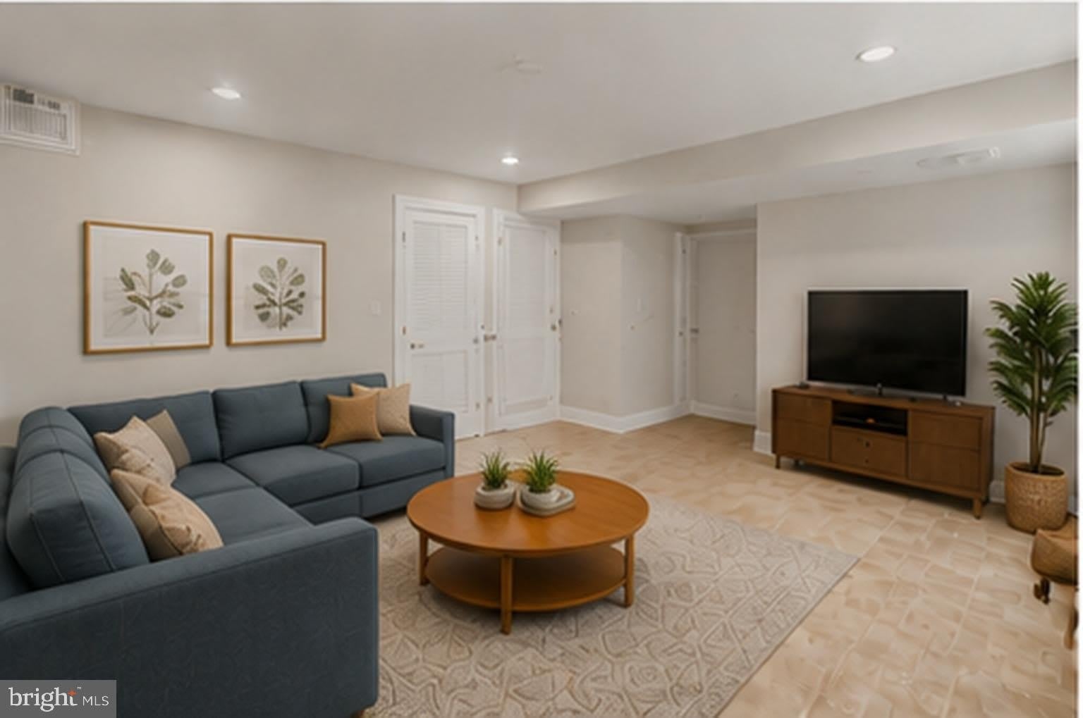 806 MONTROSE Street – photo 4
