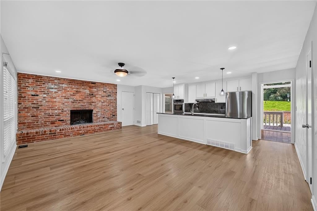 1714 S Johnson Ferry Road NE – photo 2