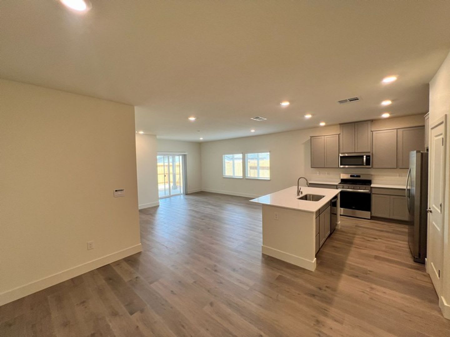 <b>Brand New Single Story Five Bedroom Home in East Sparks<Br><br> – photo 4