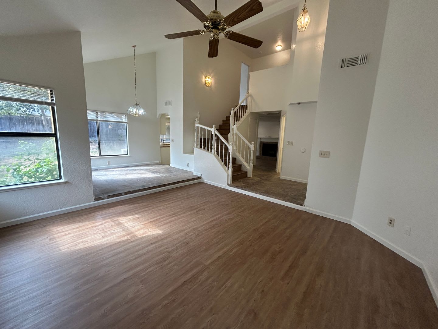 2036 Sheldon Dr – photo 2