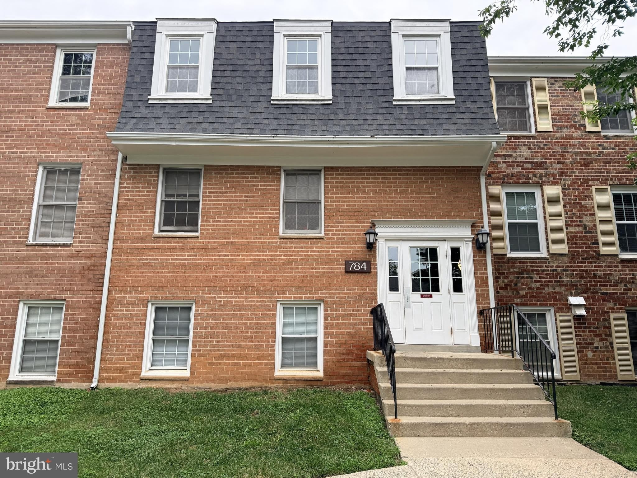 784 QUINCE ORCHARD Boulevard – photo 1