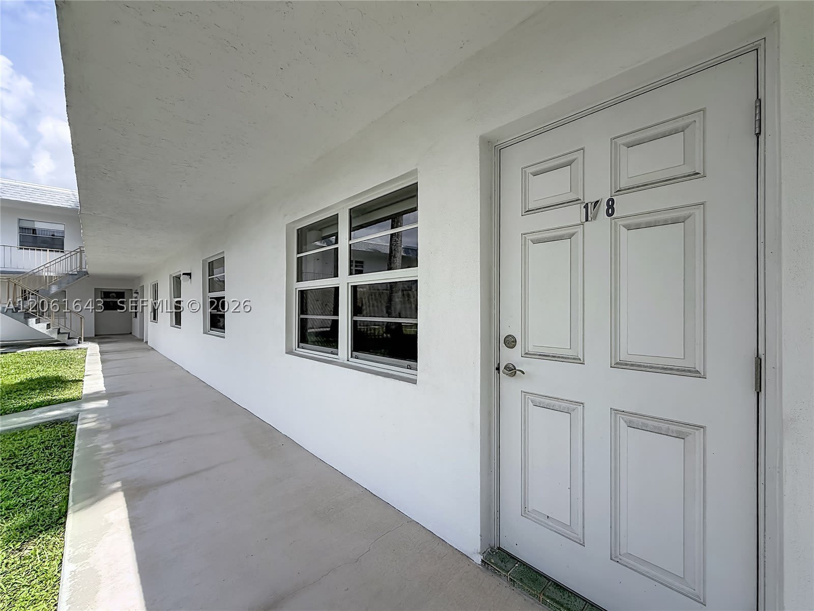 6211 SW 37th St – photo 4