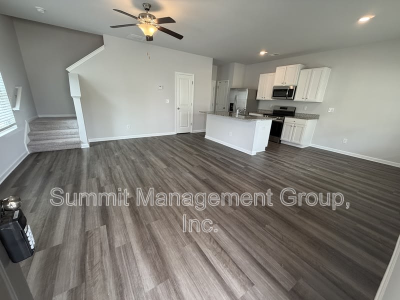 160 Heard Lane – photo 3