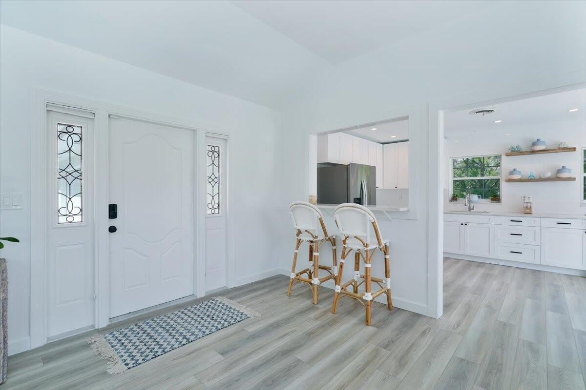 76 W Fairview W W – photo 5