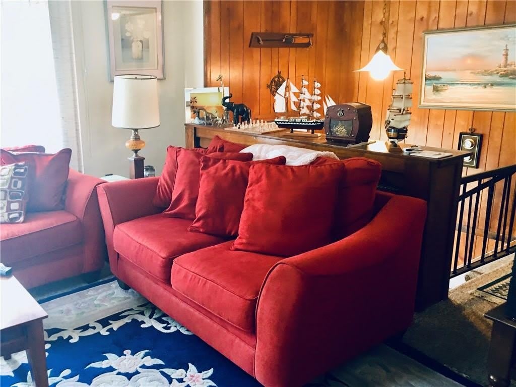 24 Continental Drive – photo 3
