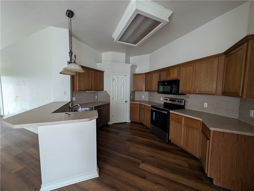 3910 Gibraltar Drive – photo 5