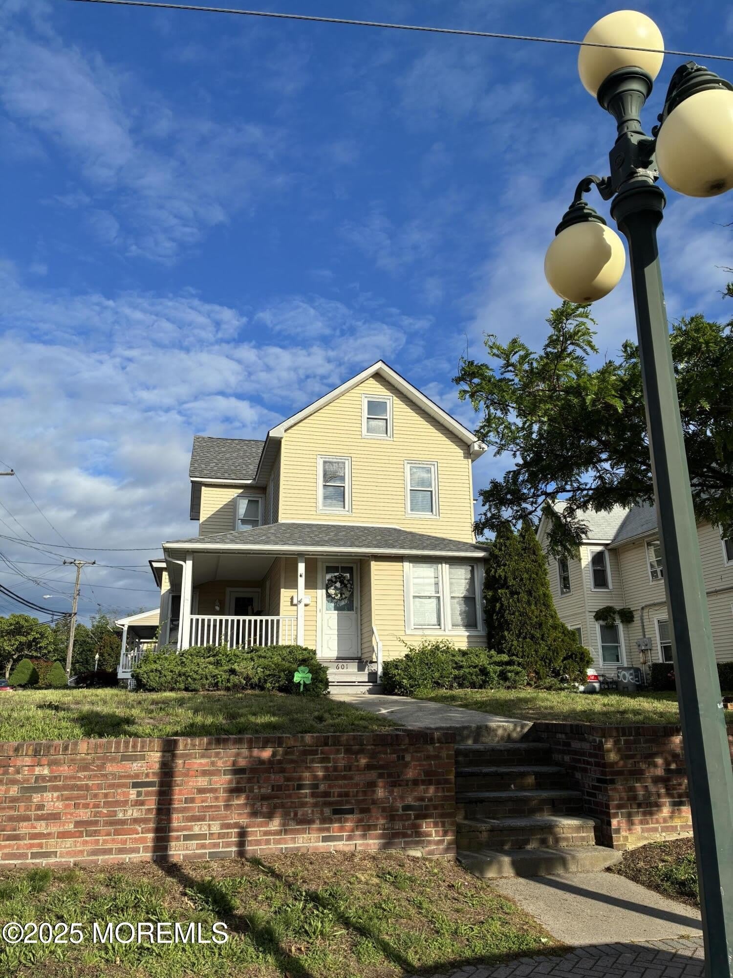 601 Main Street – photo 2