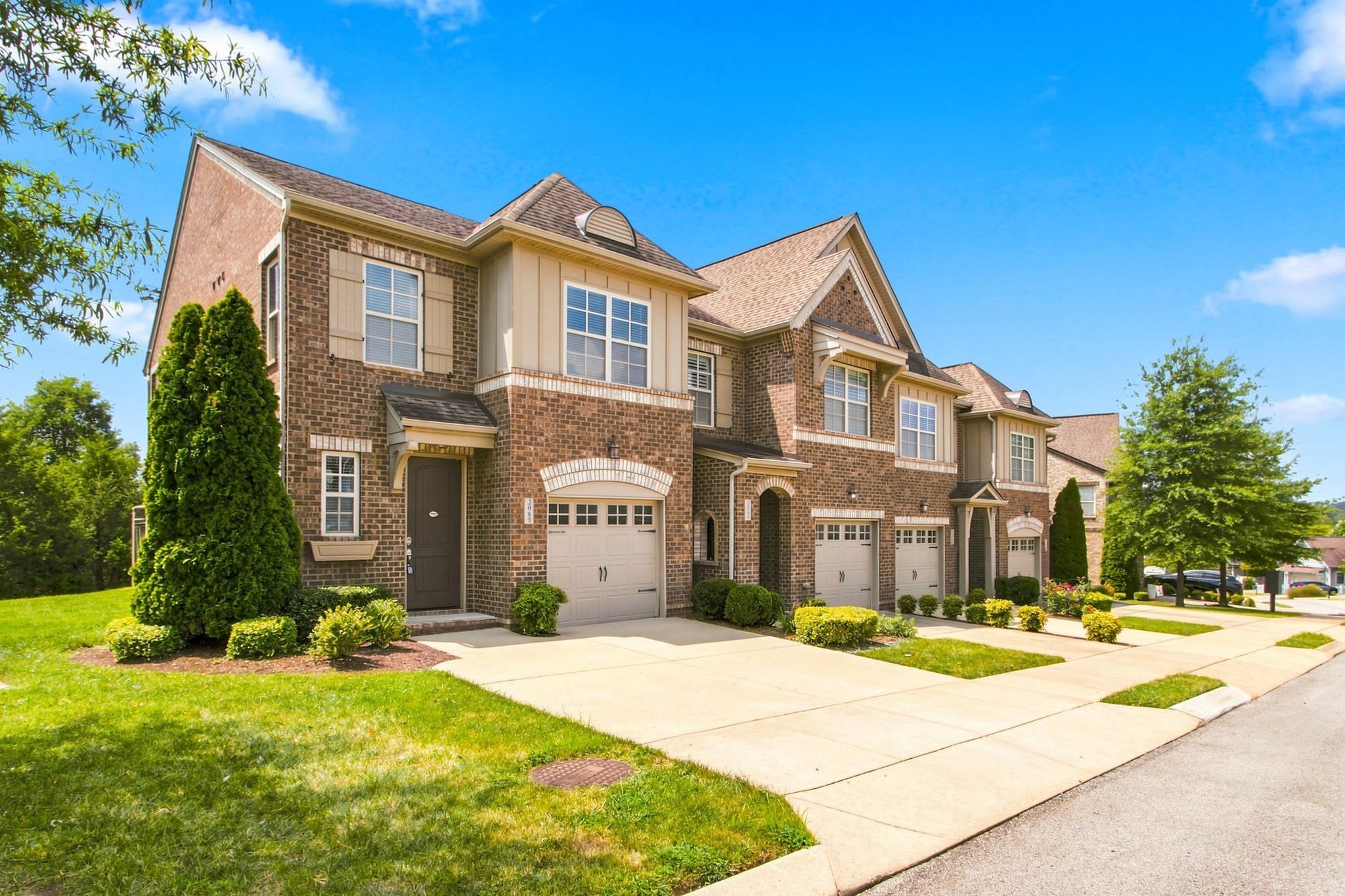 2065 Newark Lane – photo 3