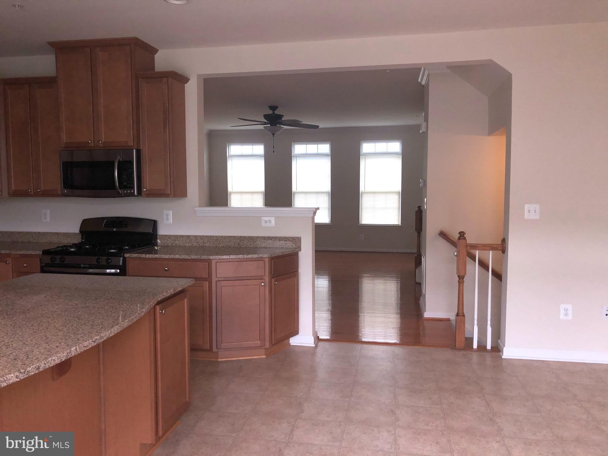 707 Addison Road S – photo 4