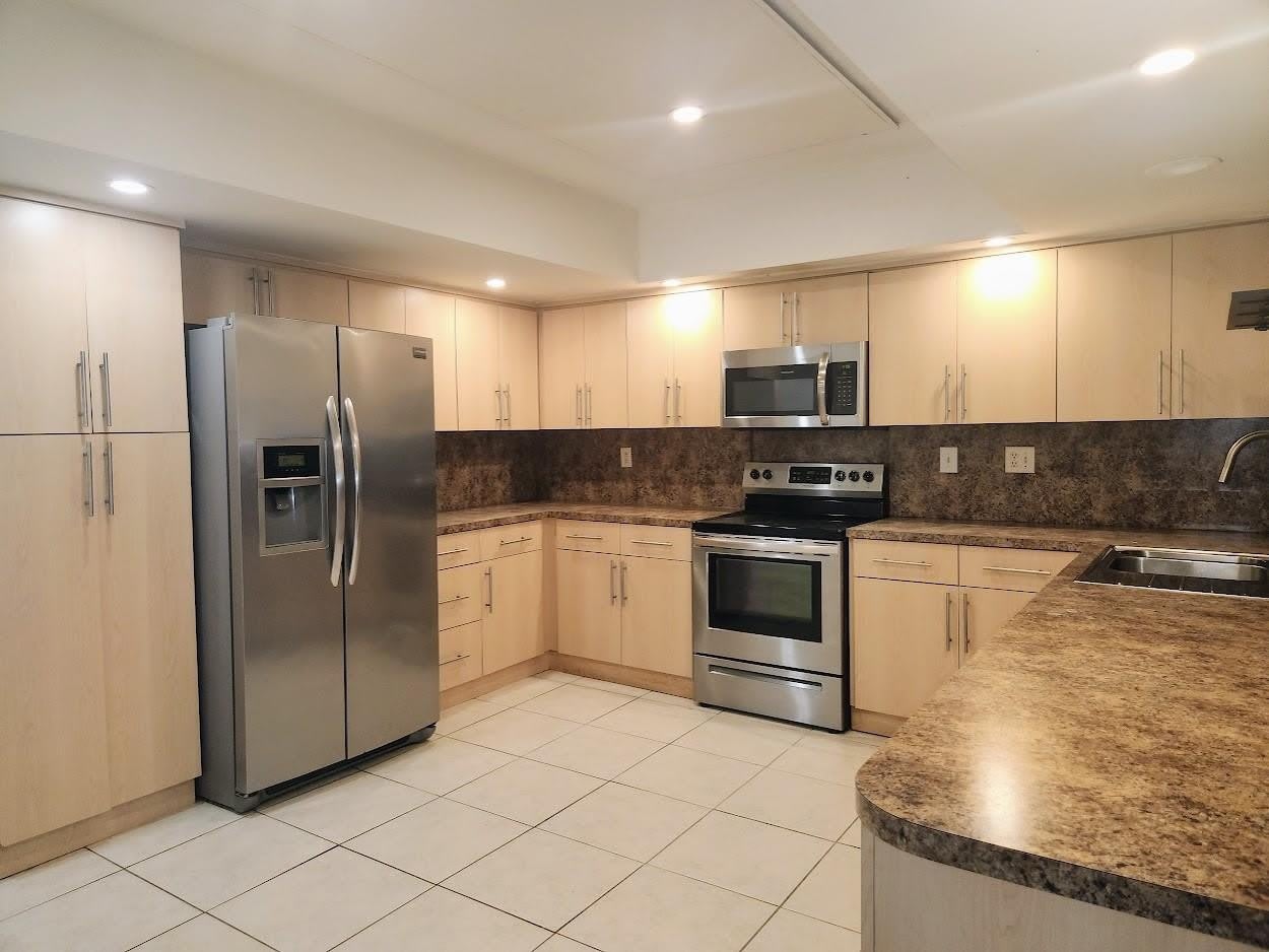 2940 NE 19th Terrace – photo 4