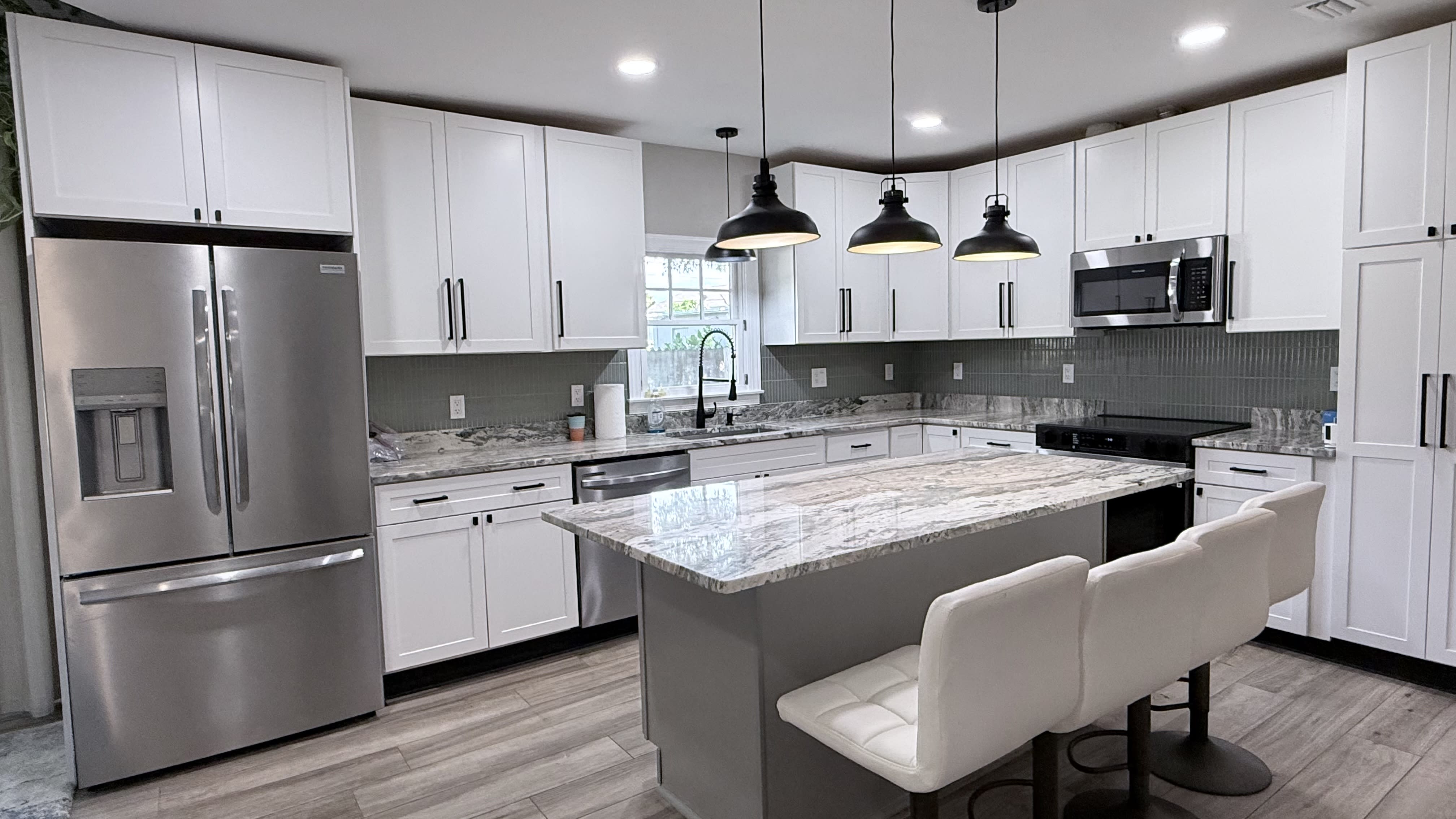 2635 Michigan Avenue – photo 2