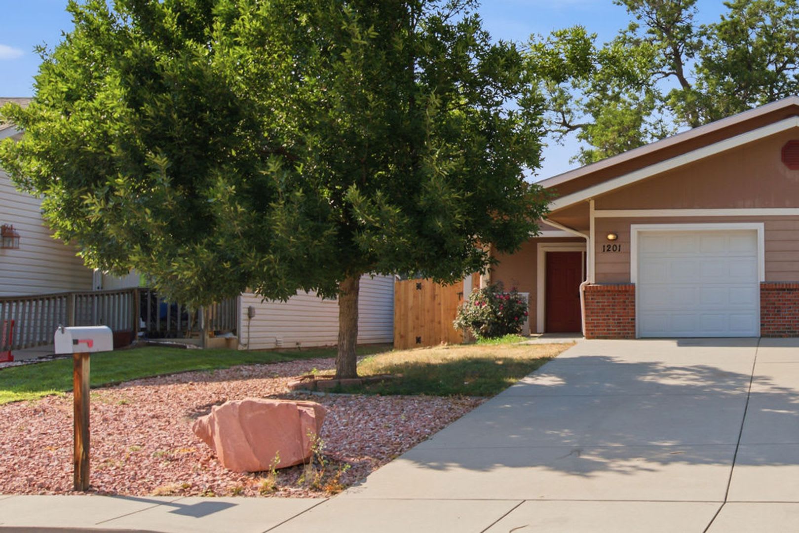 3 Bedroom 1 Bath Duplex Available In Loveland – photo 5