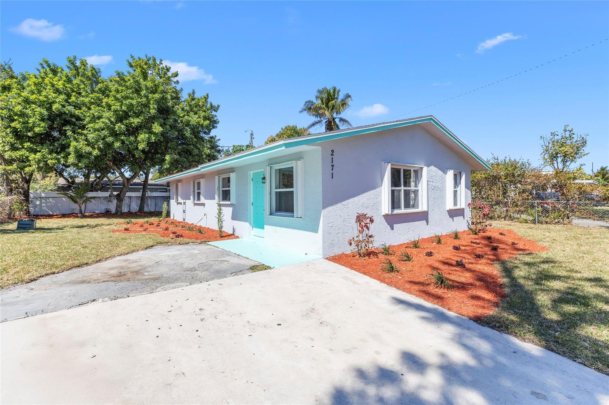 2171 NW 29th Avenue – photo 2