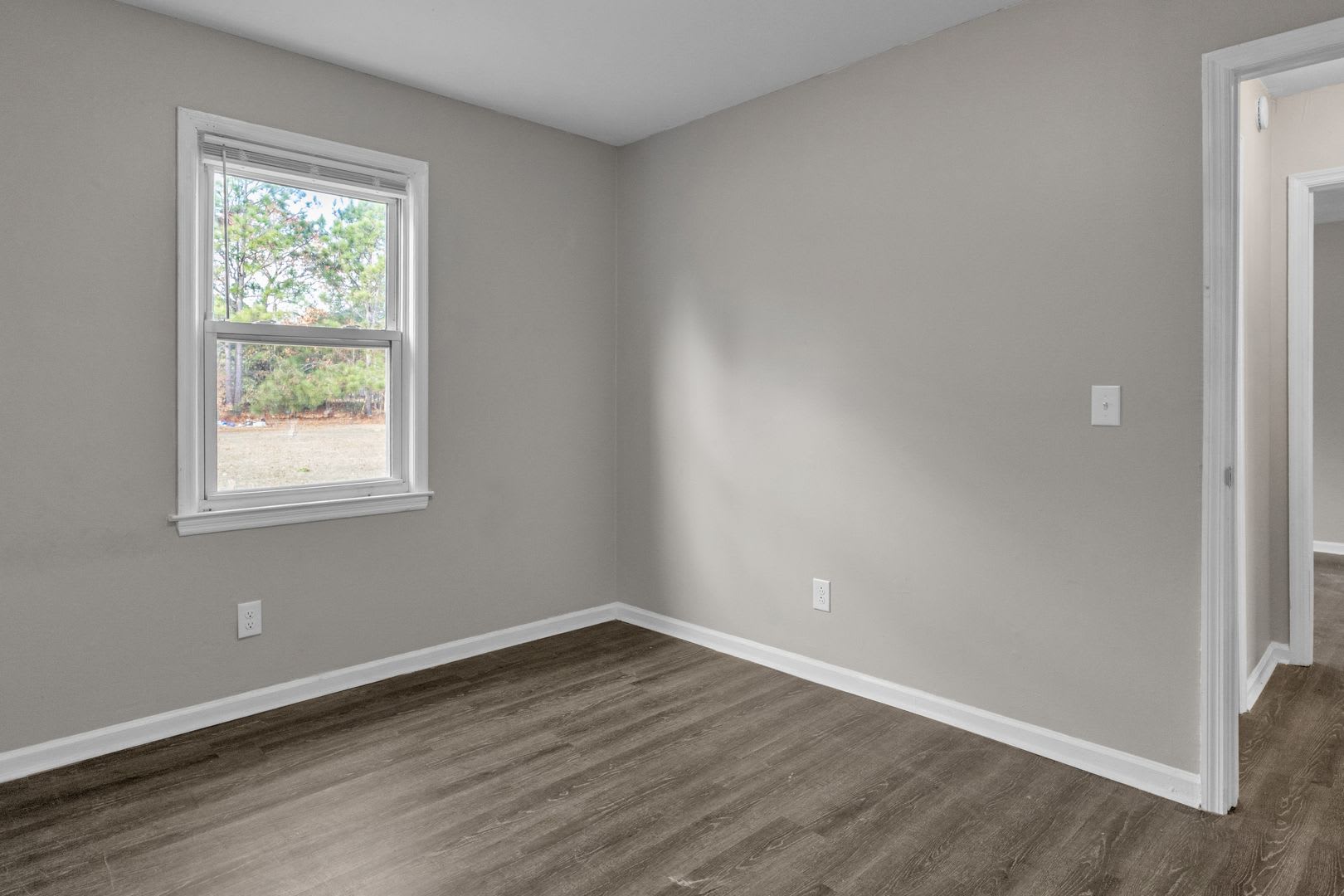 Cozy 2 Bedroom In West Columbia Comfort And Convenience 250 00 Off First Months Rent July Special – photo 2