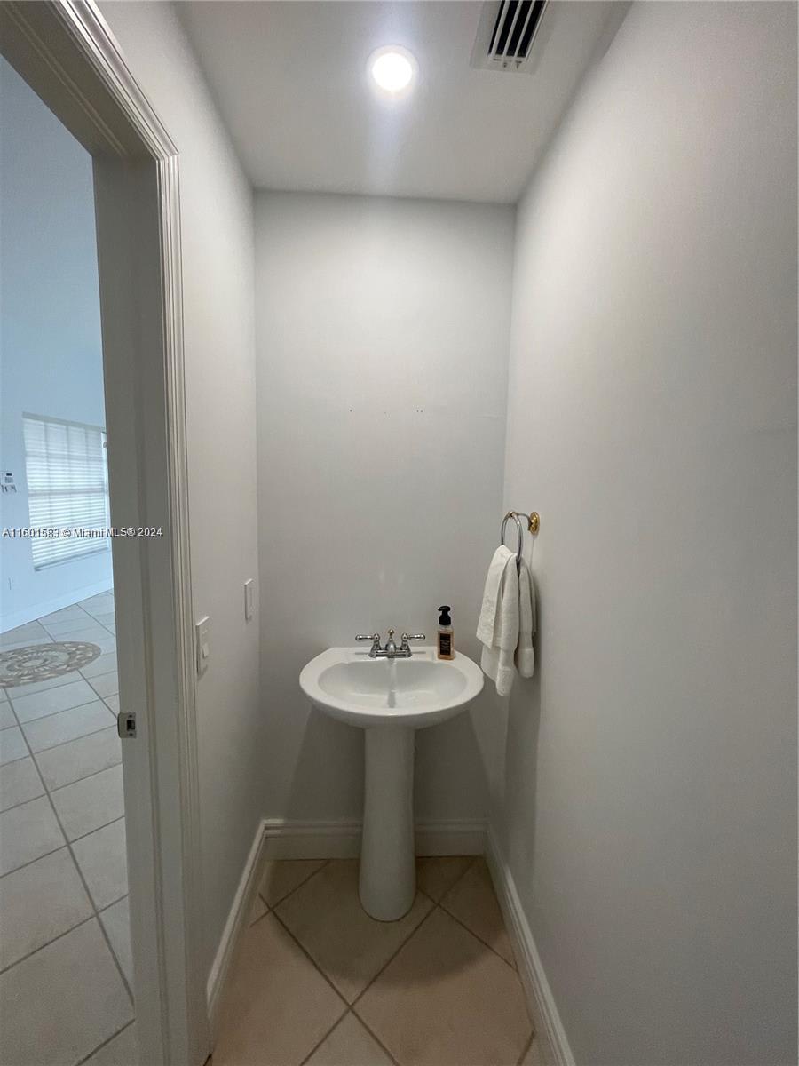 15241 Southwest 37th Terrace – photo 5
