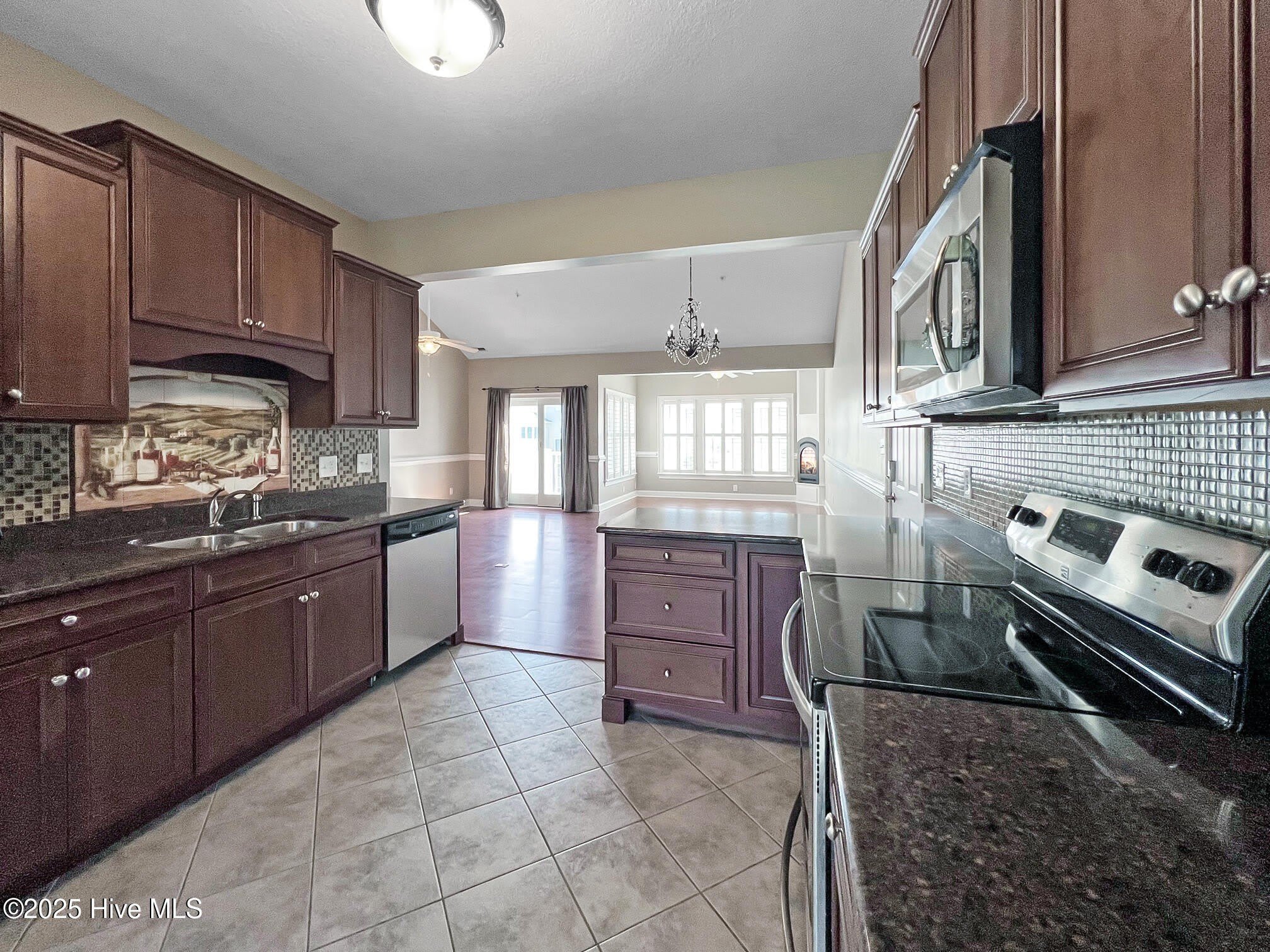 148 Wharf Landing Drive – photo 4