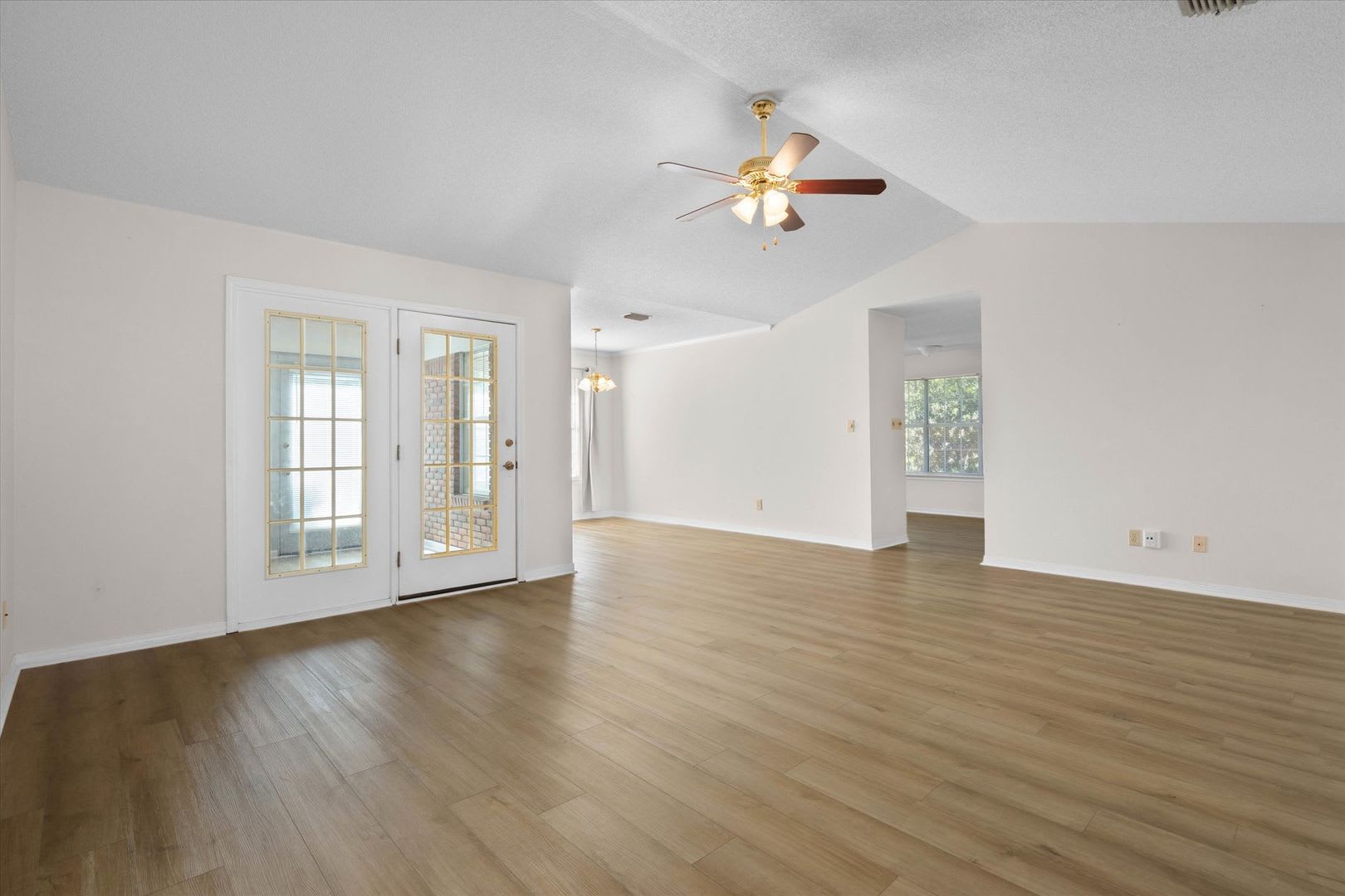 Upcoming Fairhope Cottage – photo 5
