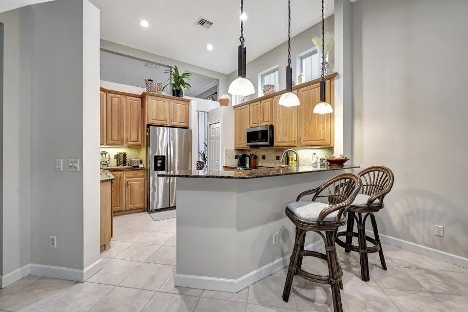 7602 Greenbrier Circle – photo 4