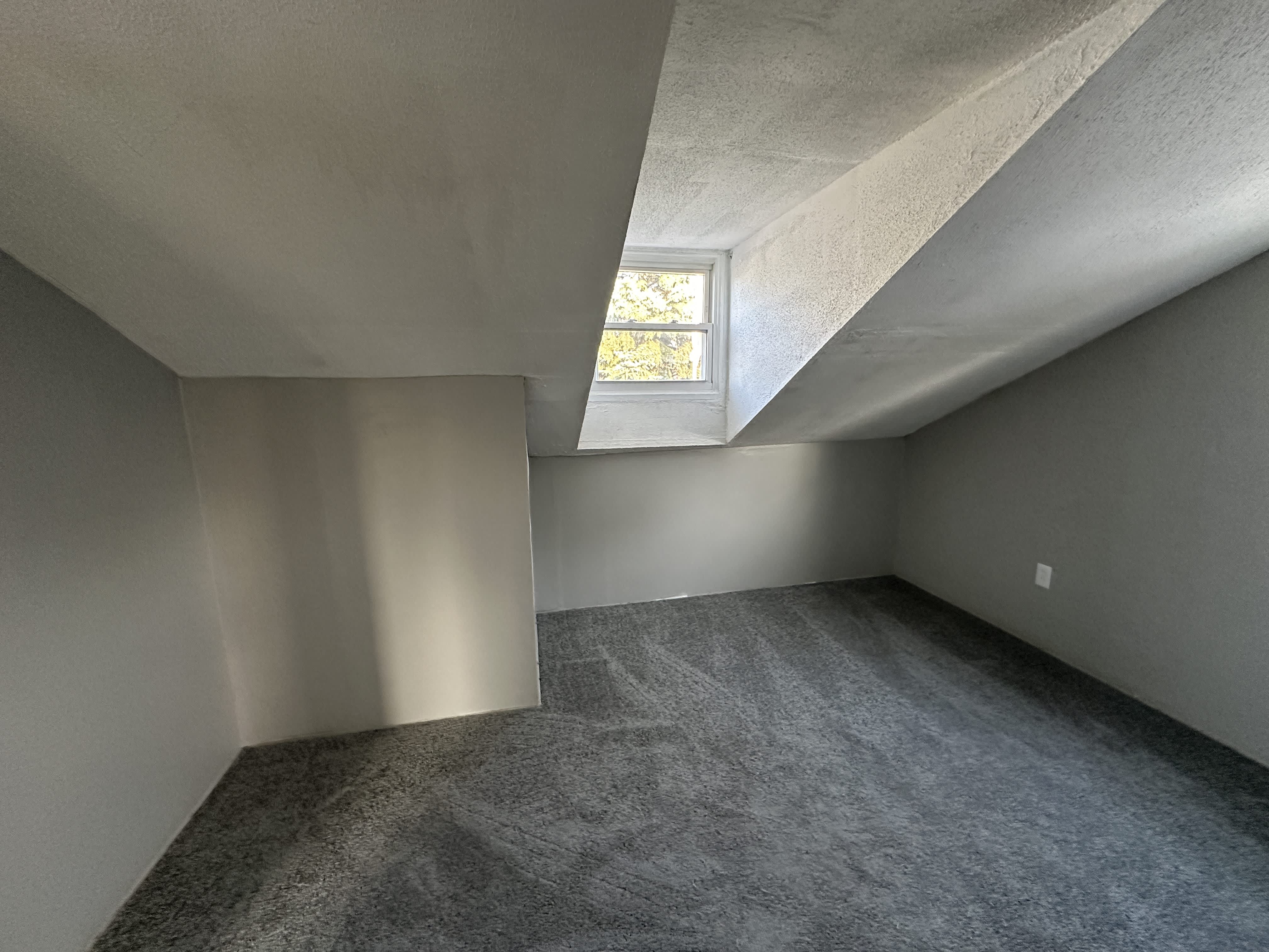 22829 Rosalind Ave – photo 5