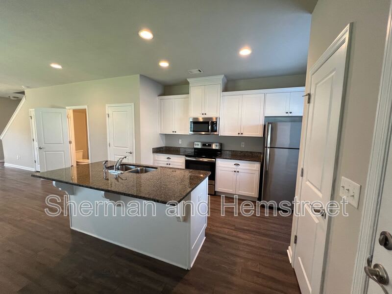616 Dobhill Lane – photo 1