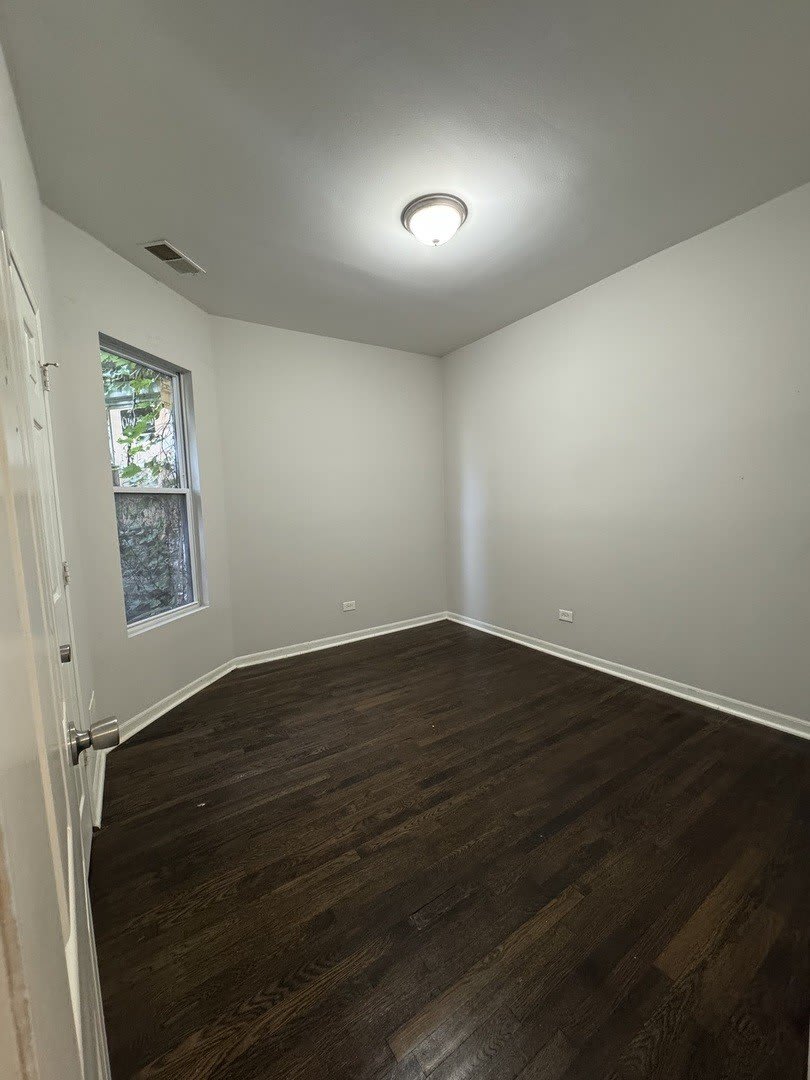 6130 S Rhodes Street – photo 5