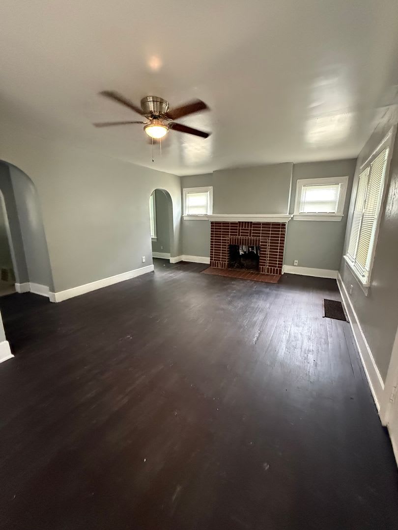 745 Noble Ave – photo 2