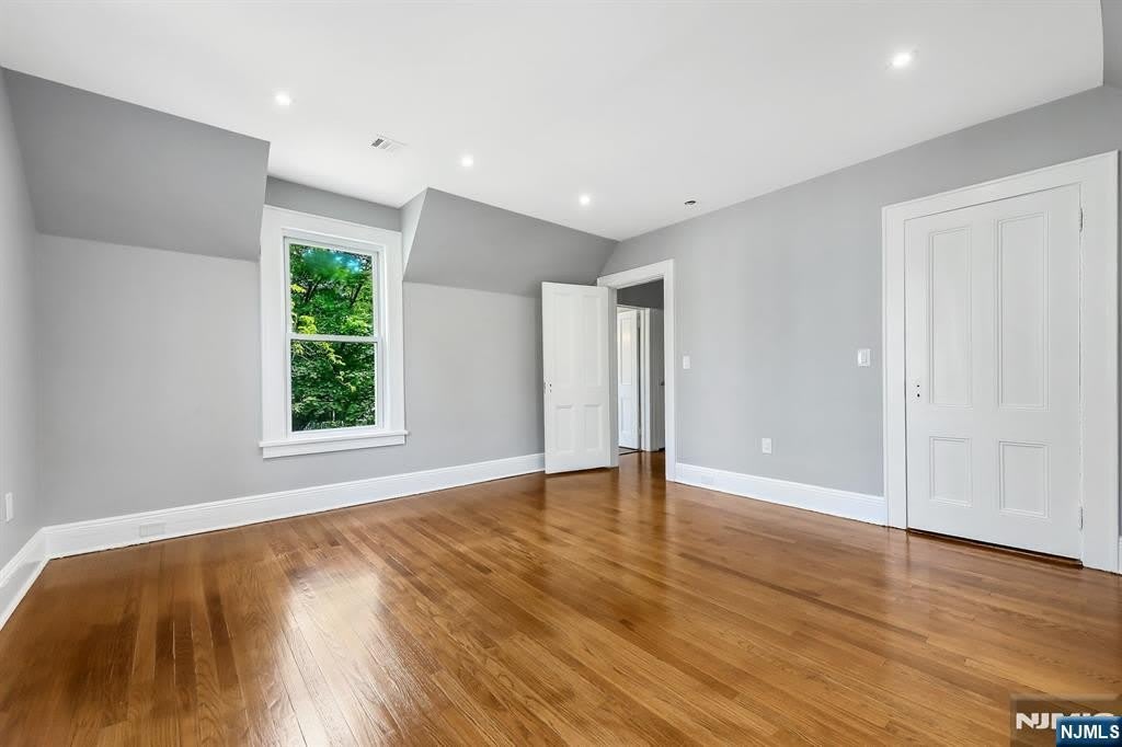 40 Legion Place – photo 3