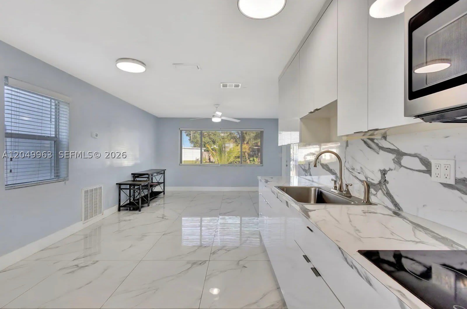 1008 Elm Rd – photo 3