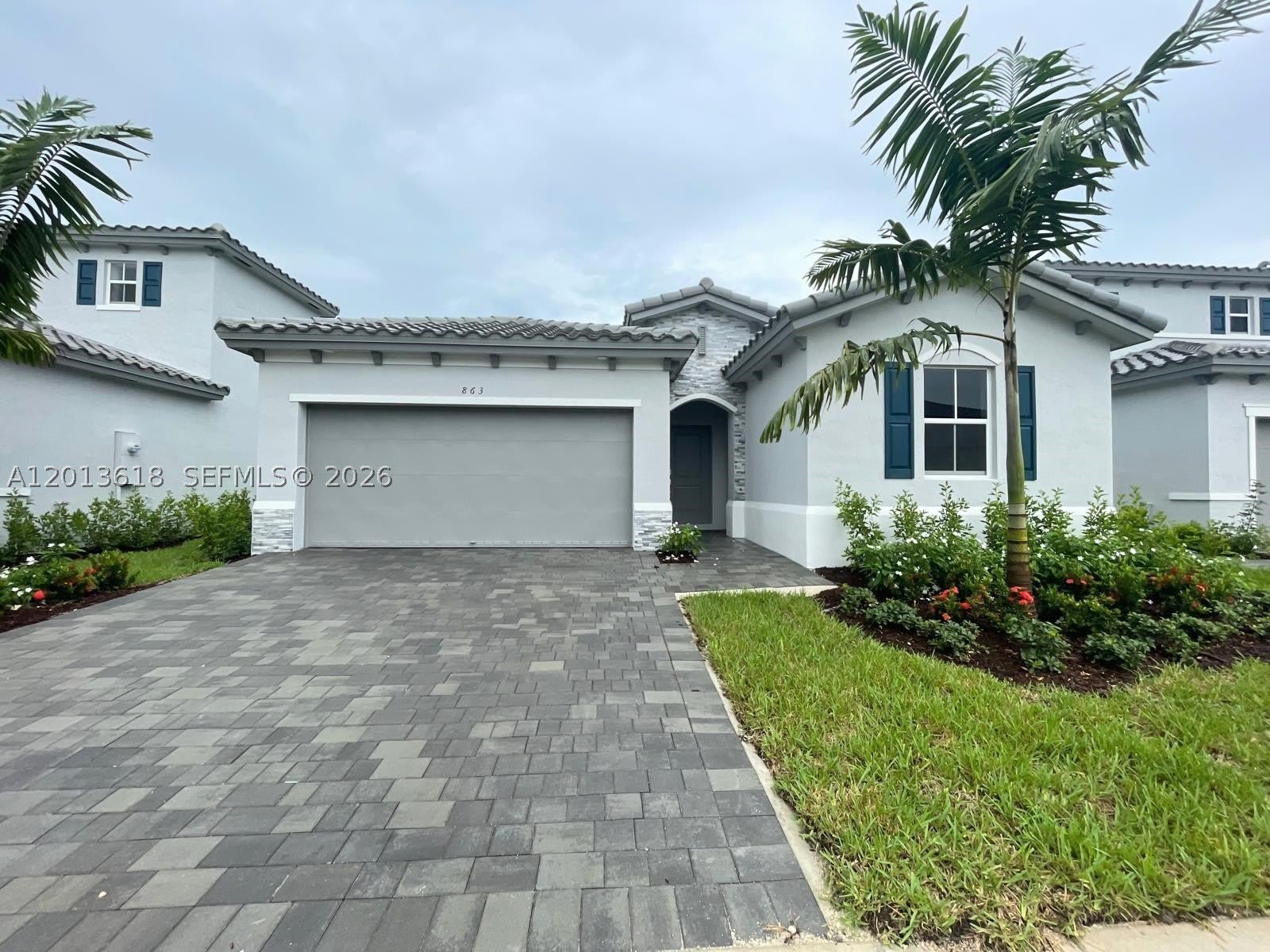 863 SE 26th Ter – photo 1