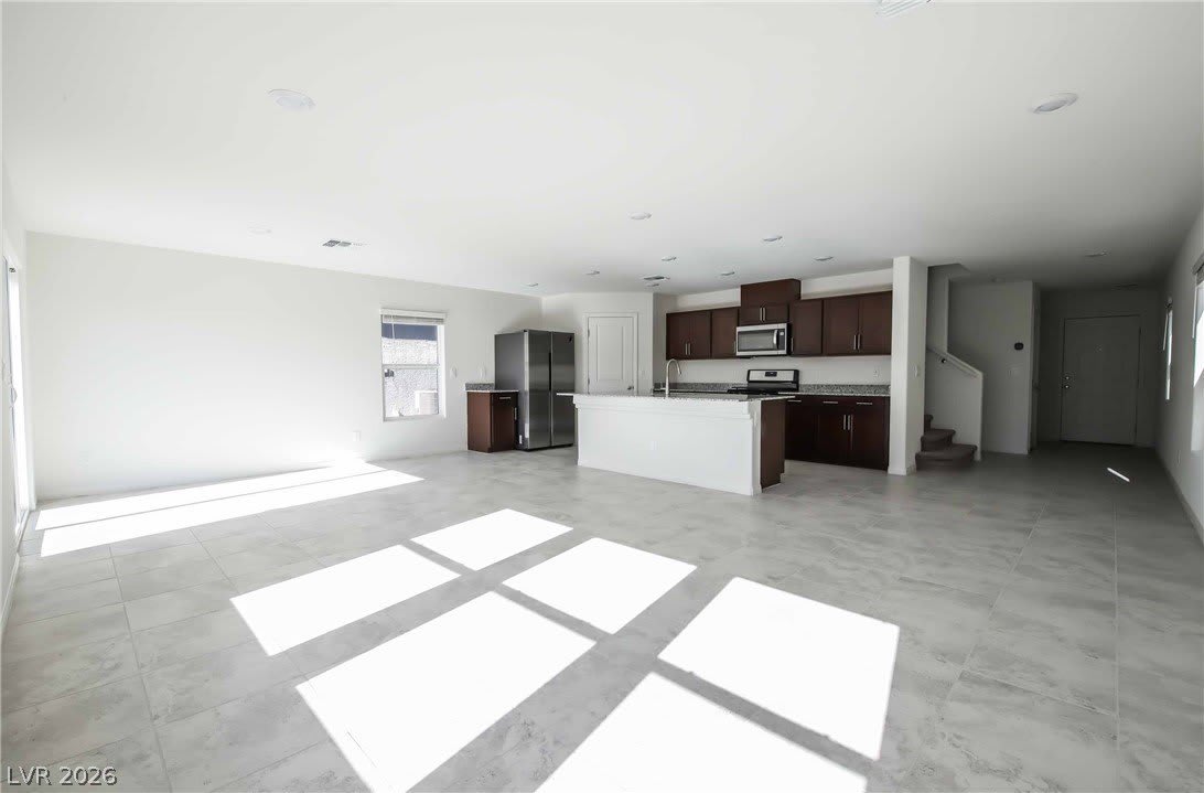 7087 Baza Avenue – photo 5