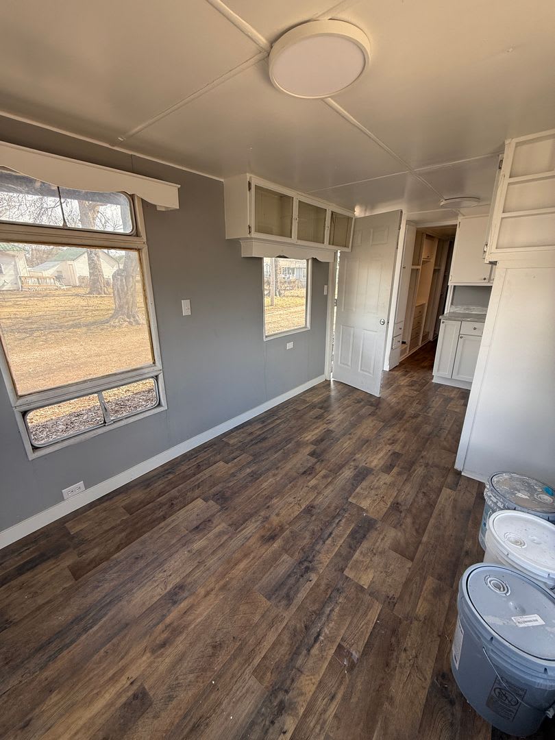 2 Bedroom 1 Bathroom Mobile Home – photo 3