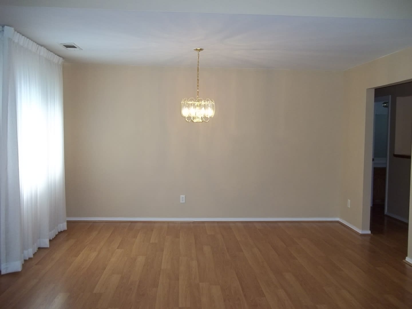 Nw Cul De Sac Home Offering Plenty Of Amenities Coming Available Soon – photo 4