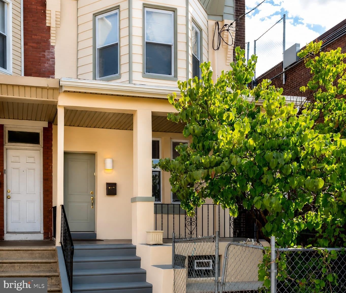 5148 SANSOM Street – photo 1