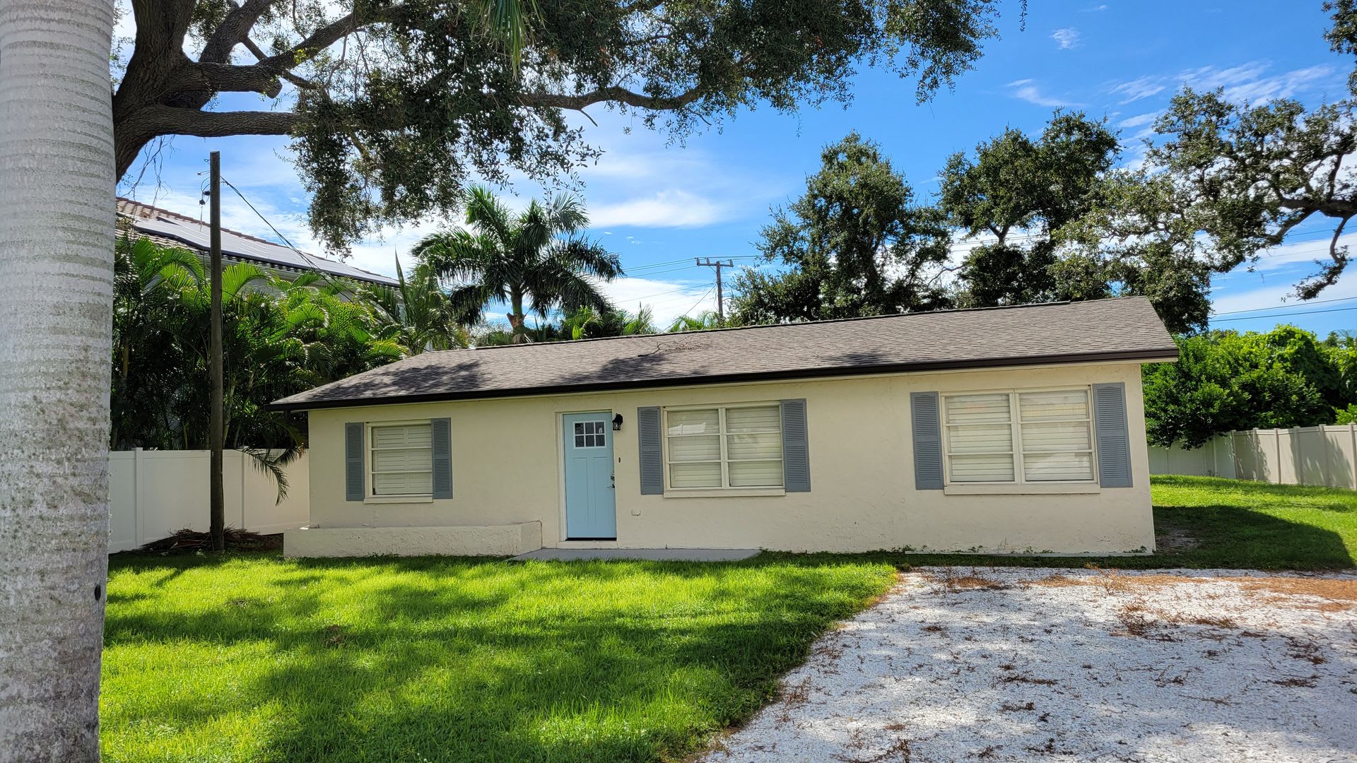 Seasonal only Large downtown Sarasota renovated home for your next vacation – photo 2