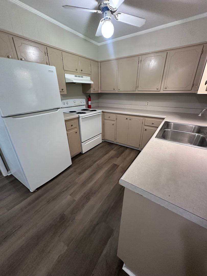 706 Fremont Drive – photo 5