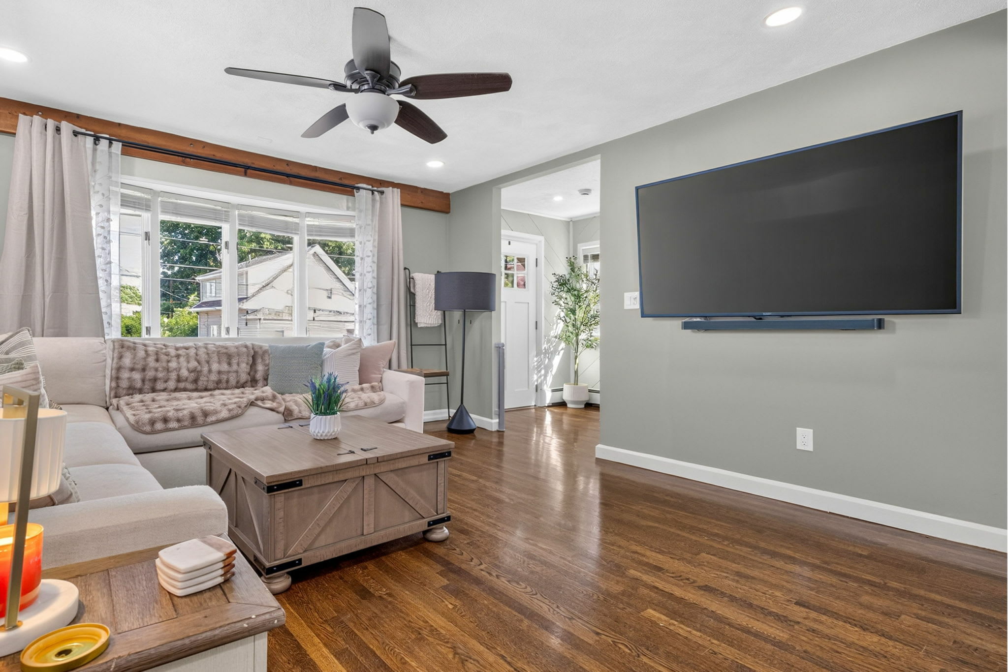25 Warren Street – photo 4