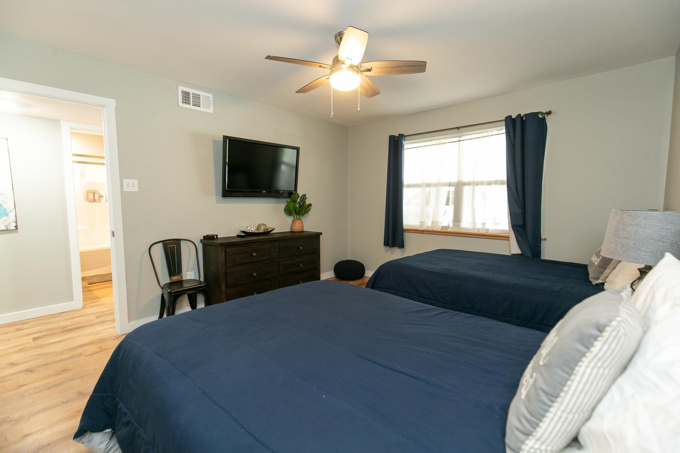 104 Cove E Unit 103 – photo 5