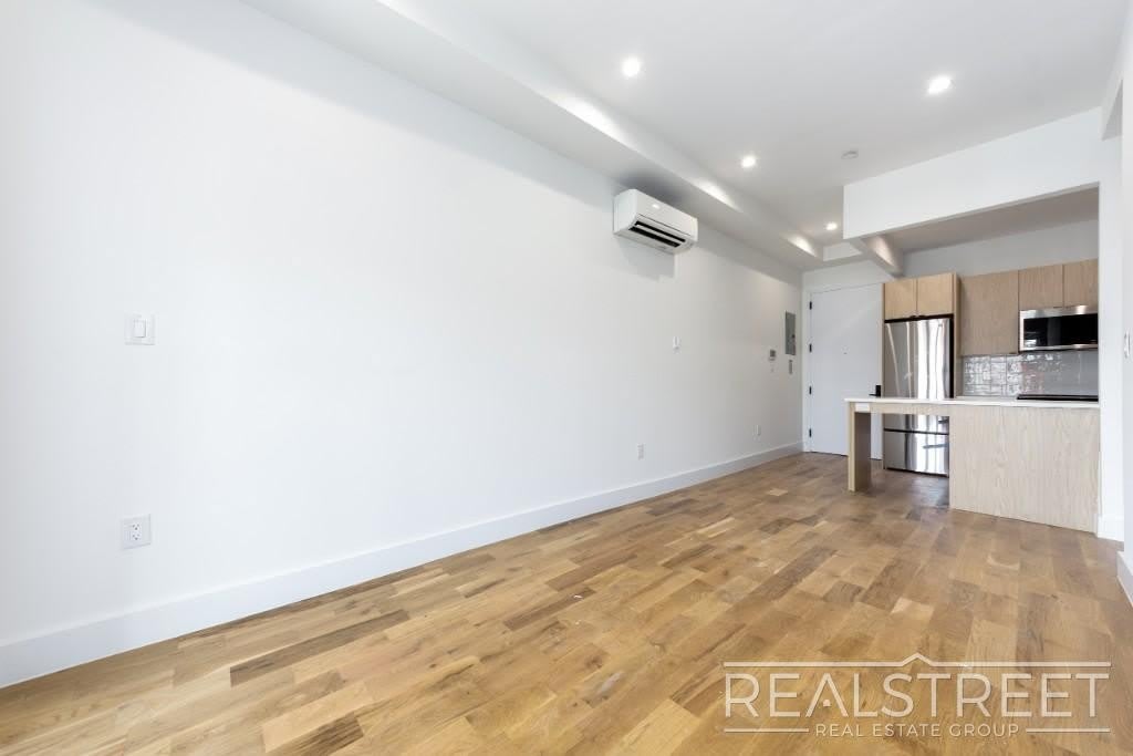 341 Herkimer Street – photo 4