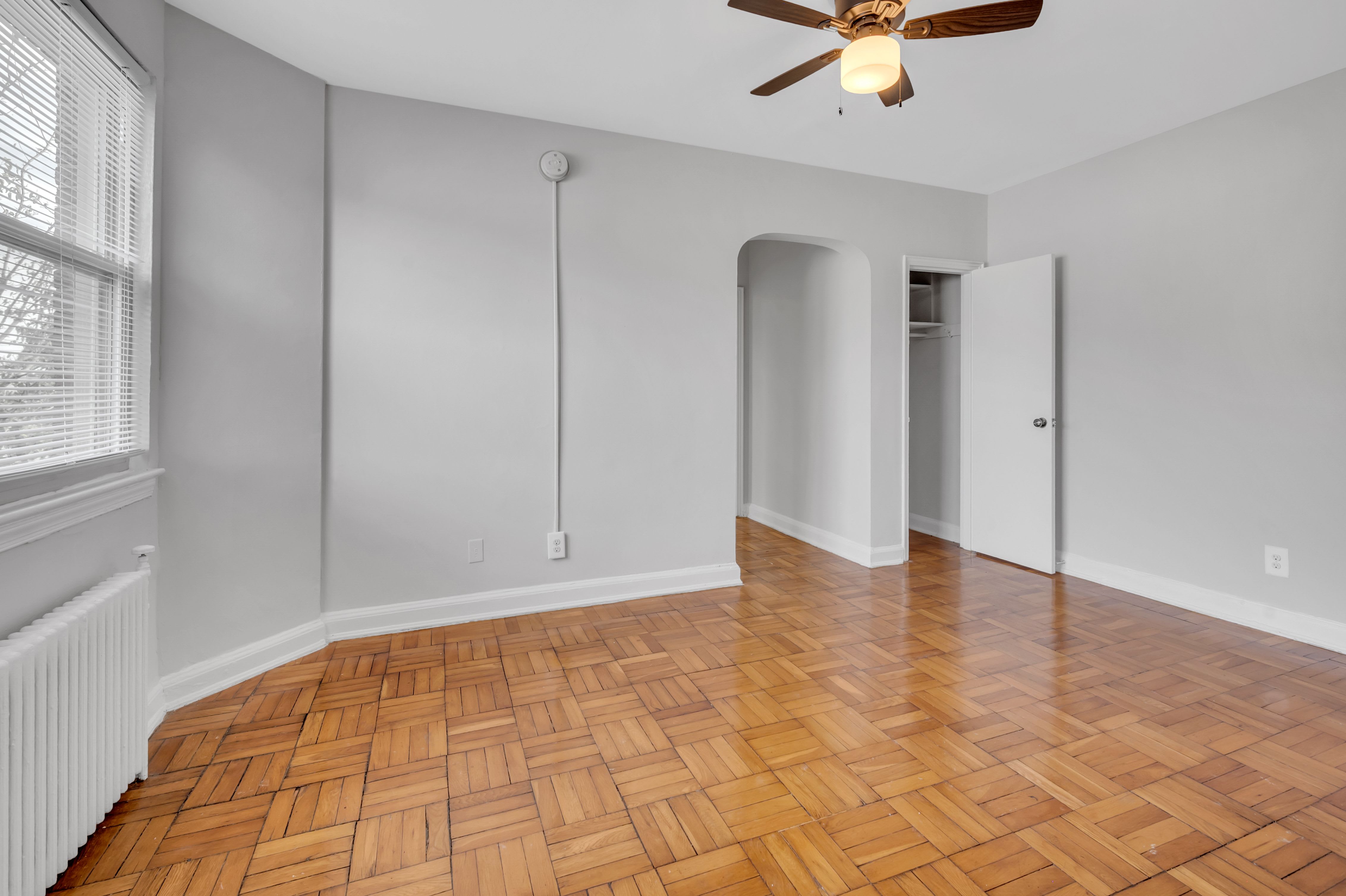 Irving St. Apartments – photo 4