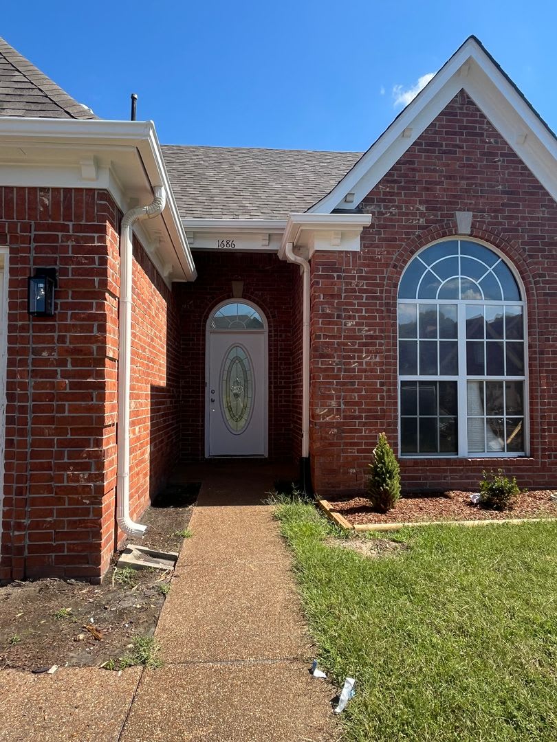 1686 N. Frence Creek Cove – photo 2