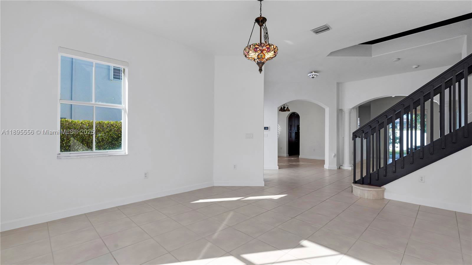 17994 Northwest 87th Place – photo 5