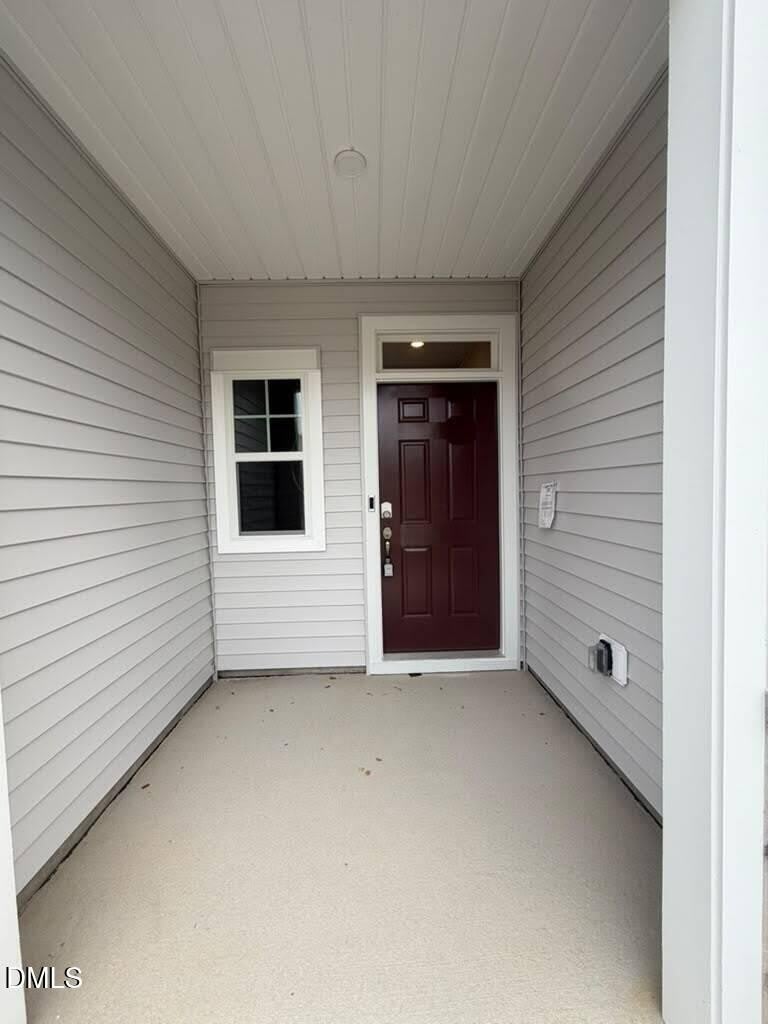 282 Paramount Drive – photo 2