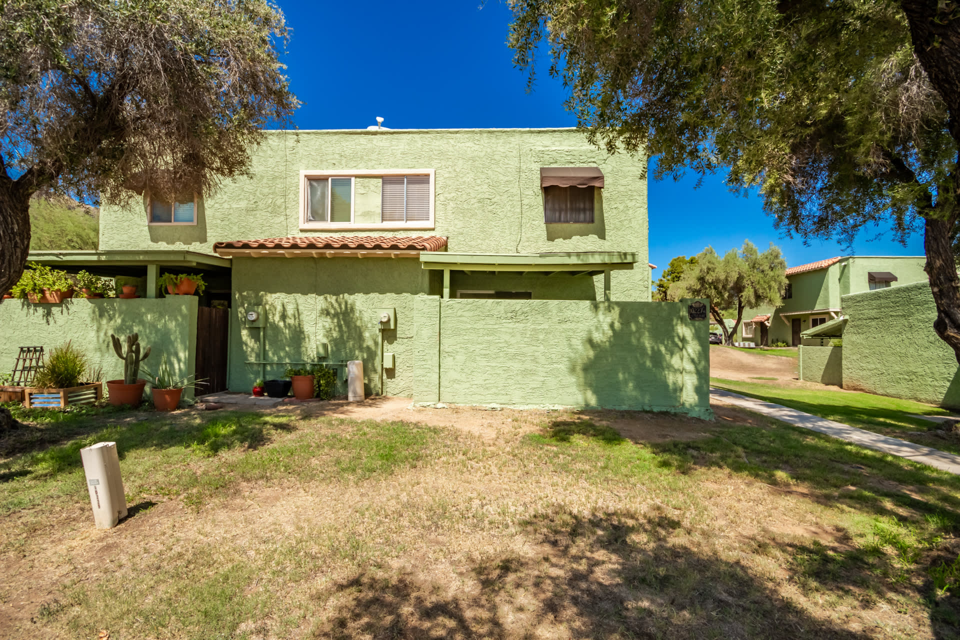 10227 North 7th Place – photo 2