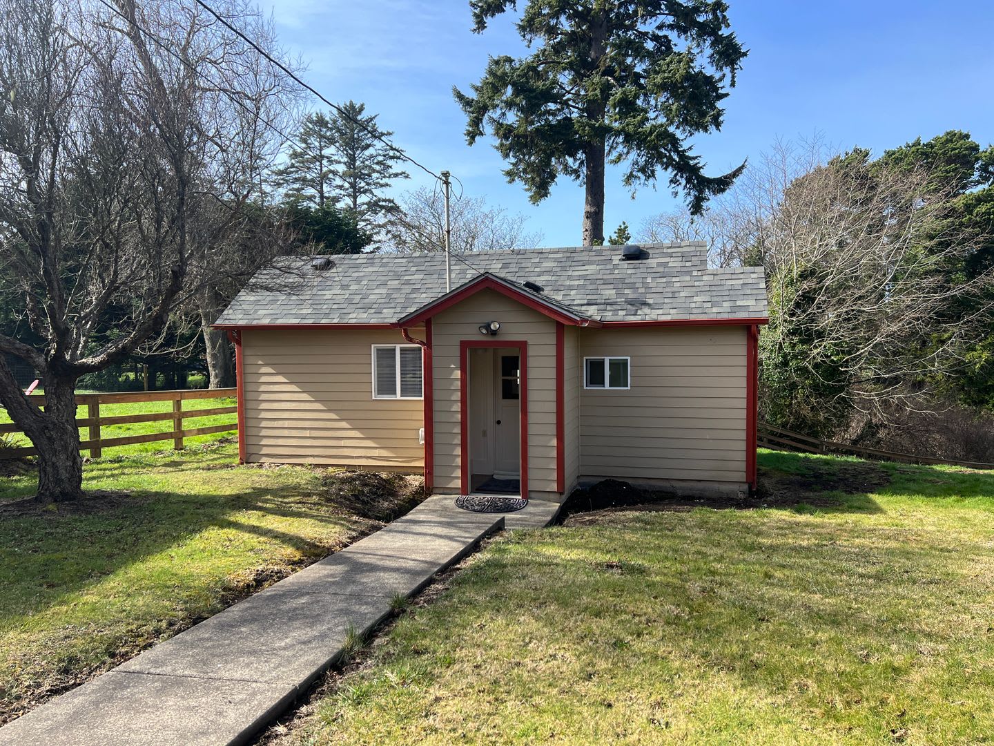 Cute cottage in Seal Rock! – photo 2