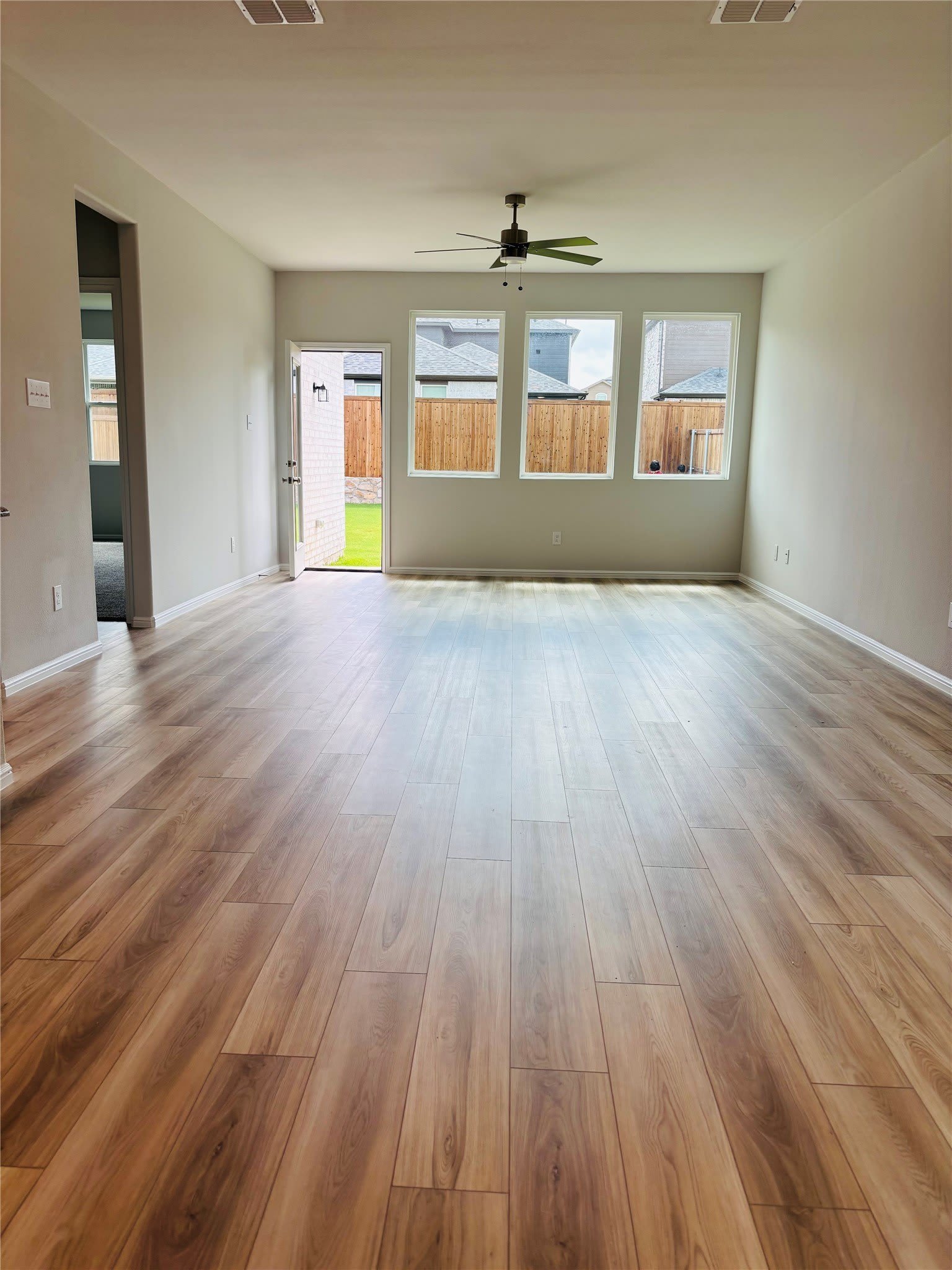 912 Santa Lucia Drive – photo 2