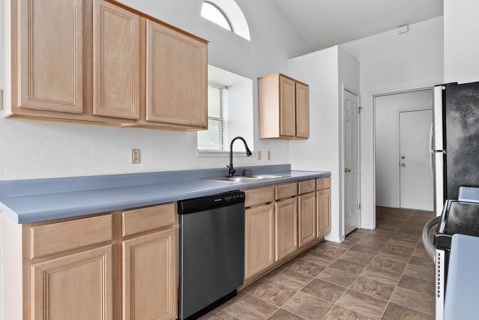 4203 Vicki Drive – photo 5